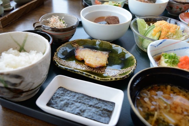 Longest Lifespan, Why Do Japanese Live Longer meals on display